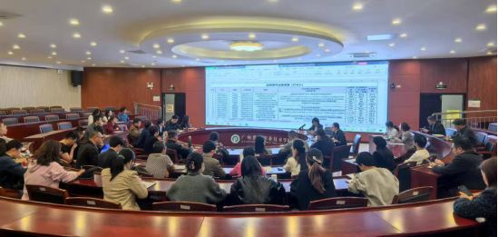 学校召开2025届毕业生学业预警工作会议